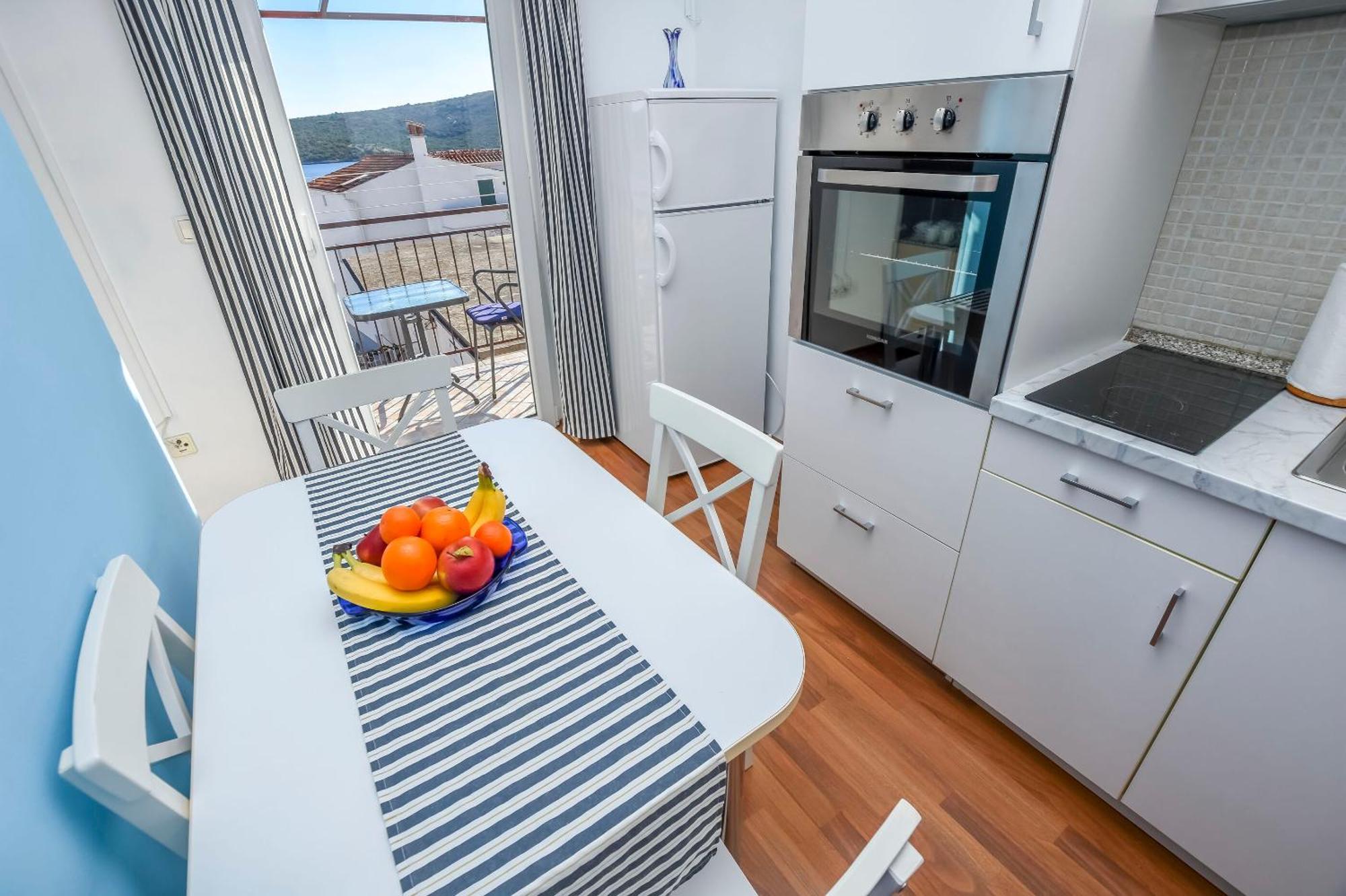 Apartments Vladimir Primosten Bagian luar foto